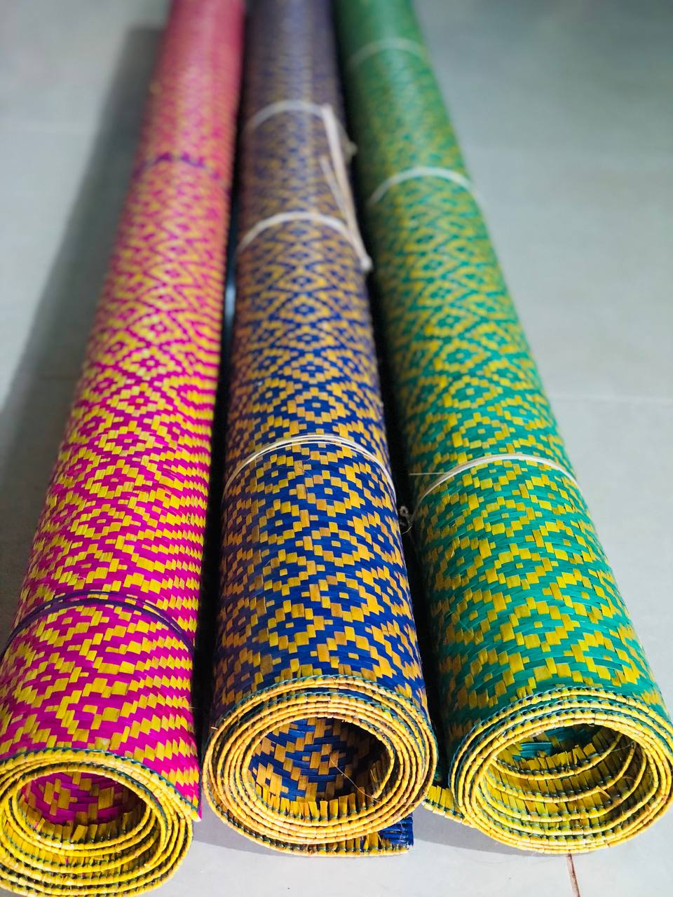 កន្ទេលផ្អាវ