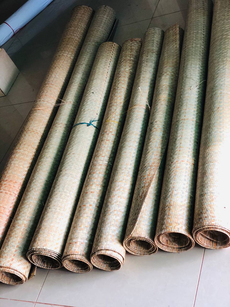 កន្ទេលផ្អាវស​  មានស្តុក
