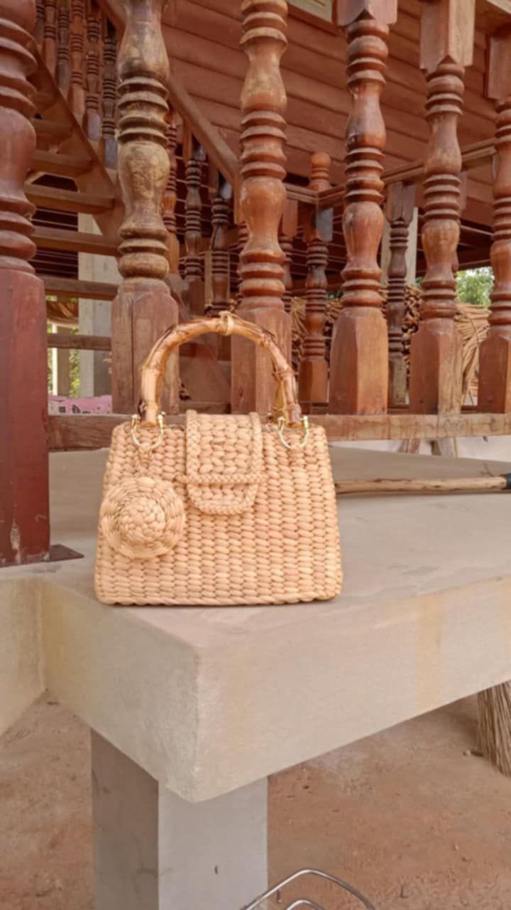កាបូបកំប្លោក